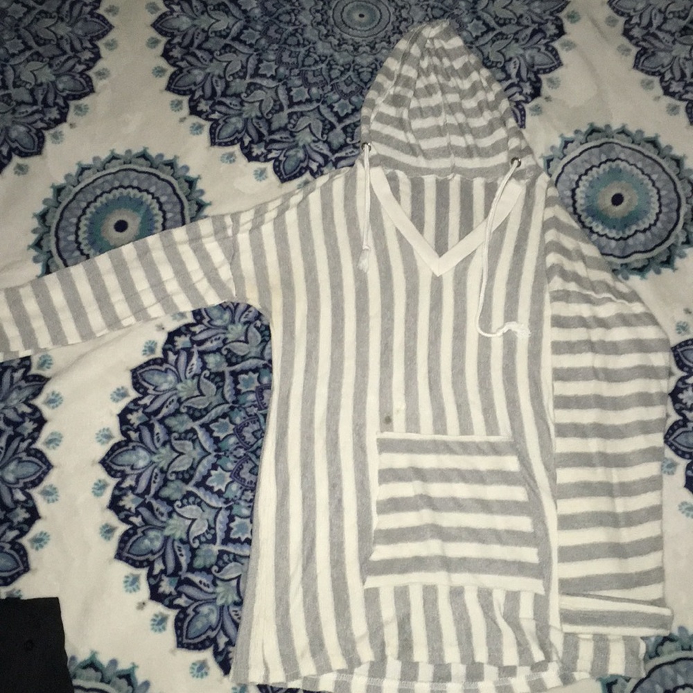 Old navy sweatshirt
